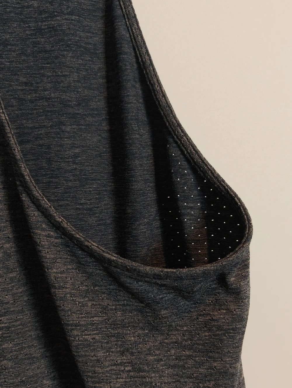 ATHLETA Reverb High Neck Tank Top Chalkboard Racerback Athletic Size Small - Picture 15 of 16